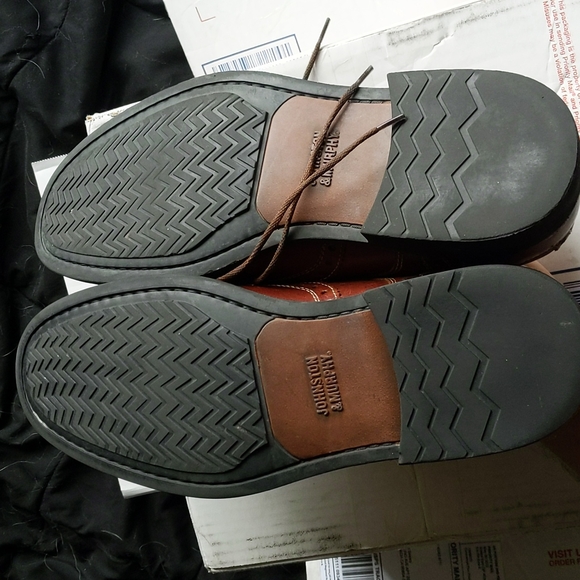 Johnston and Murphy brown wingtip shoes - 9.5 - Picture 4 of 4